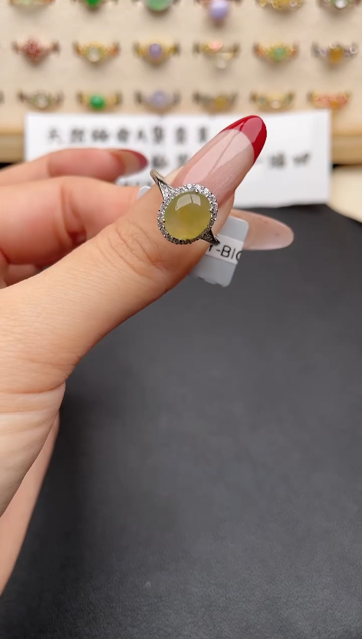 【闪购商品】翡翠戒指银S925镶嵌一物一证一礼盒