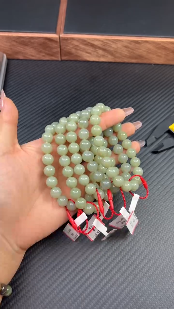 【闪购商品】和田玉手串未镶嵌且末微色差多样性发货拍一发一