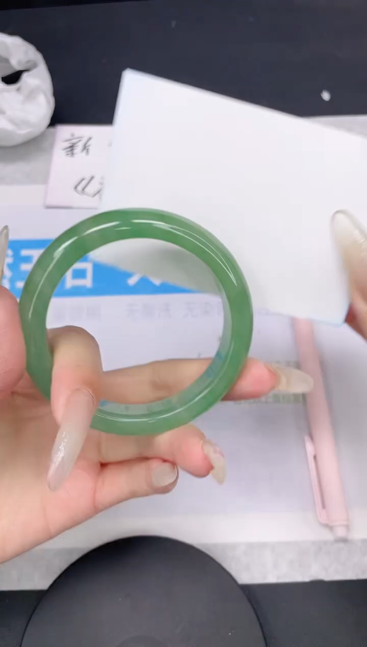 【闪购商品】石英质玉手镯未镶嵌多样性发货-70-57/8