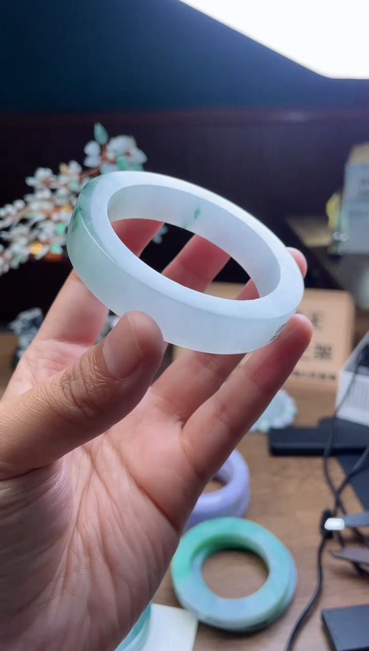 【闪购商品】定制翡翠手镯未镶嵌定制