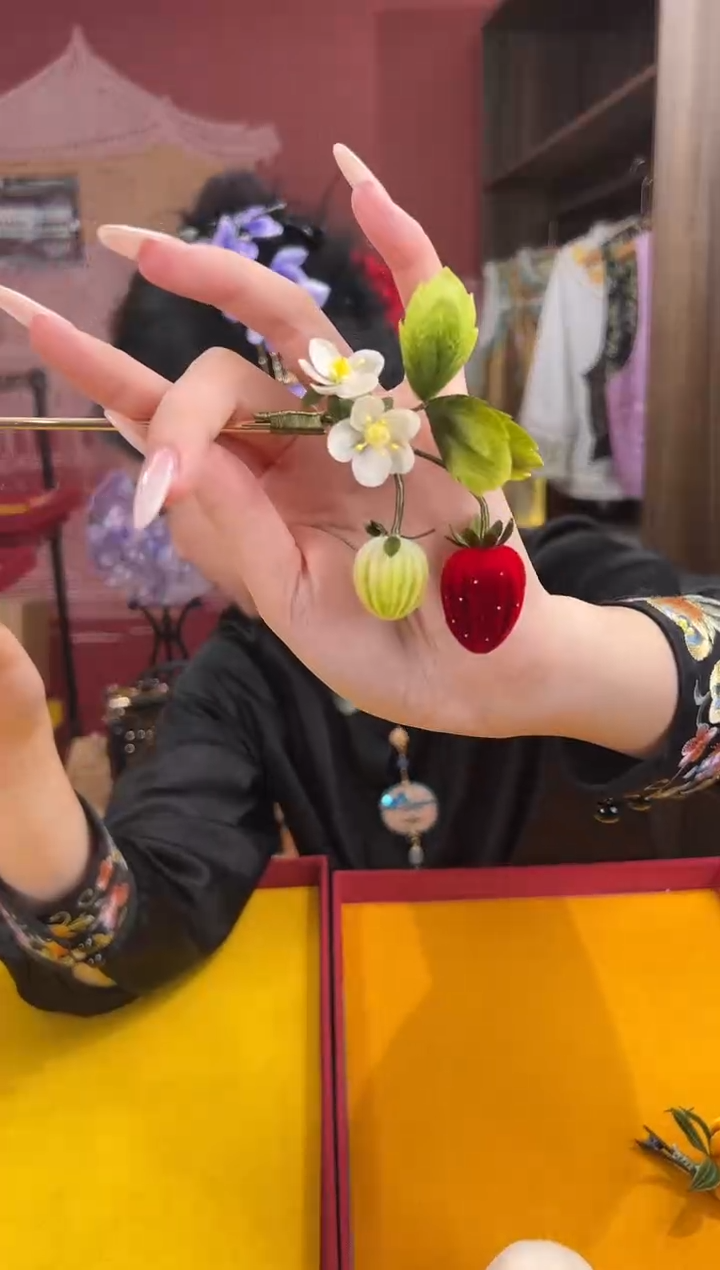 【闪购商品】刺绣非遗绒花（发饰）