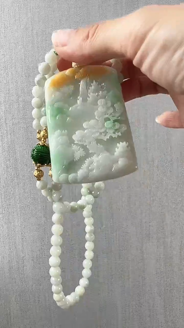颈饰未镶嵌翡翠山水