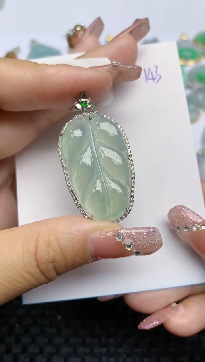 【闪购商品】翡翠颈饰18K金镶嵌天然A货翡翠 143