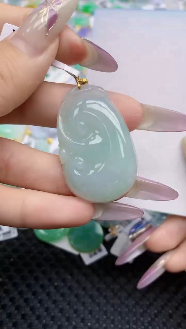 翡翠挂件18K金镶嵌335    天然翡翠A货