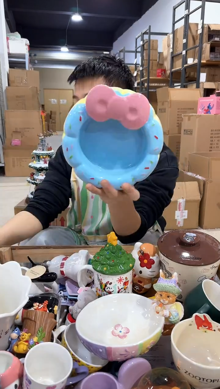 瓷片甜甜圈猫碗 