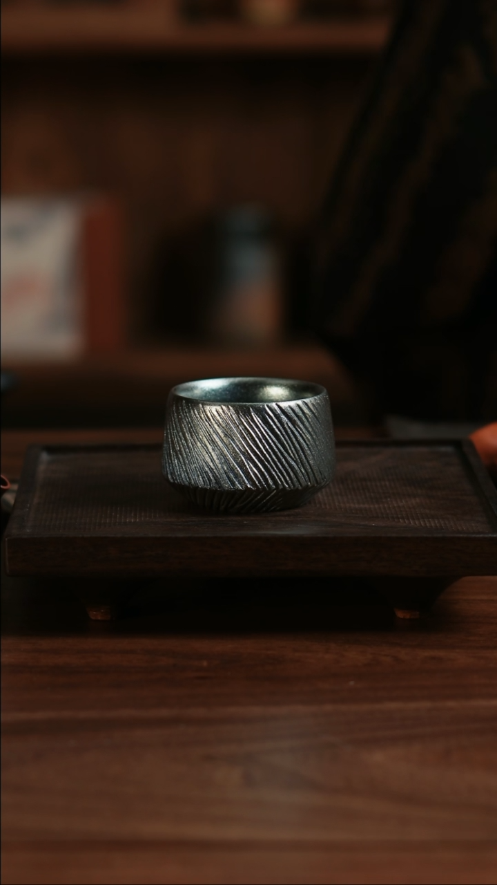 【闪购商品】不二树纹星空蓝柴烧杯完品