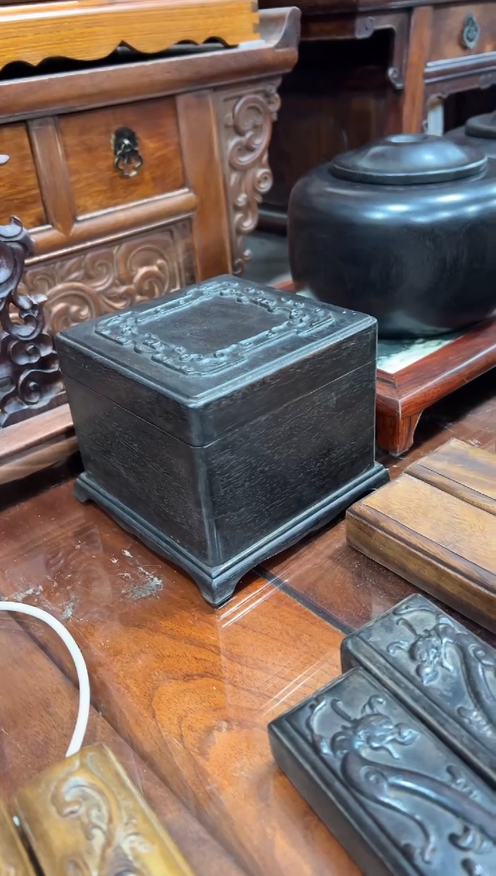 用****2紫檀小号印章盒1111