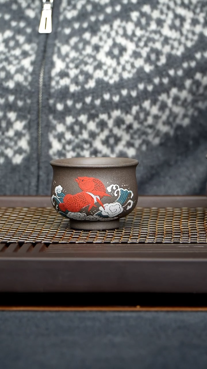 茶杯紫泥海*?鸿运当头原矿零添加青灰紫泥全手工制作150毫升