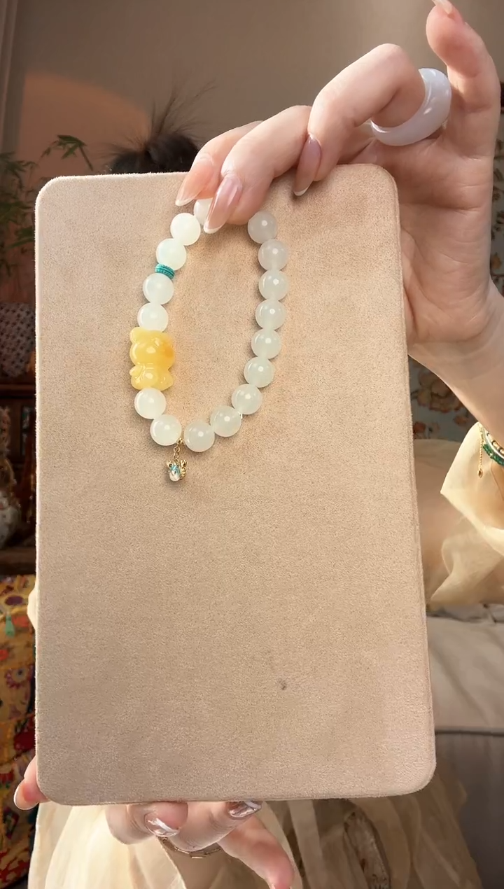 【闪购商品】和田玉手链未镶嵌和田玉蜜蜡小熊手串