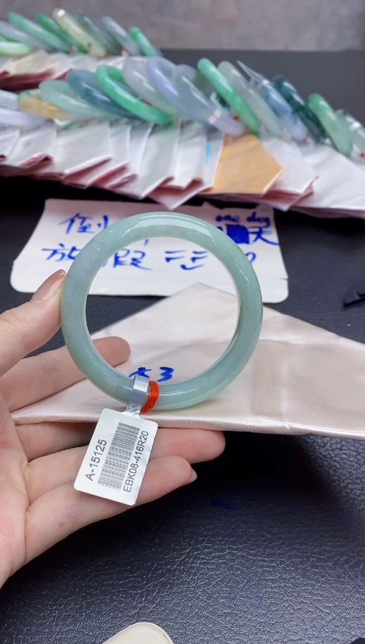 【闪购商品】翡翠手镯未镶嵌11111111