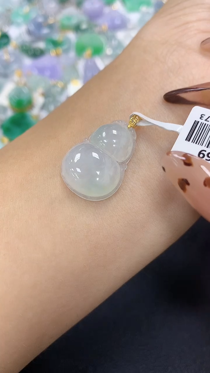 颈饰18K金镶嵌翡翠a货假一赔三支持复检百元上9元证书费自理