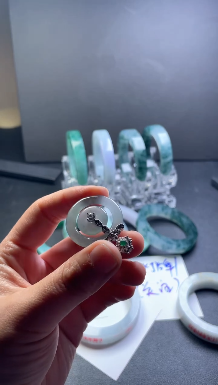 【闪购商品】翡翠颈饰未镶嵌翡翠子母平安扣