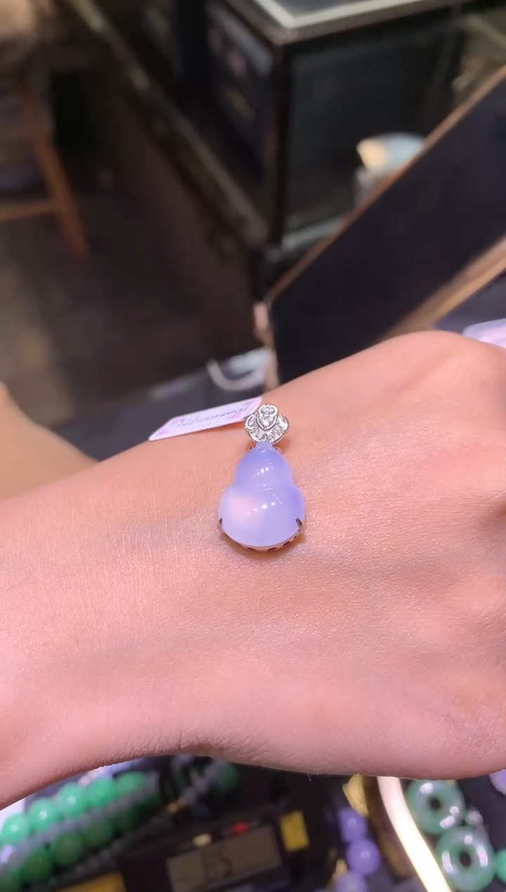 【闪购商品】翡翠吊坠(不含链)18K金镶嵌葫芦