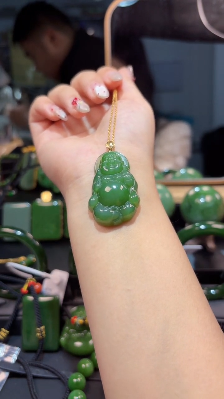 【闪购商品】和田玉（碧玉）18K金镶嵌颈饰1