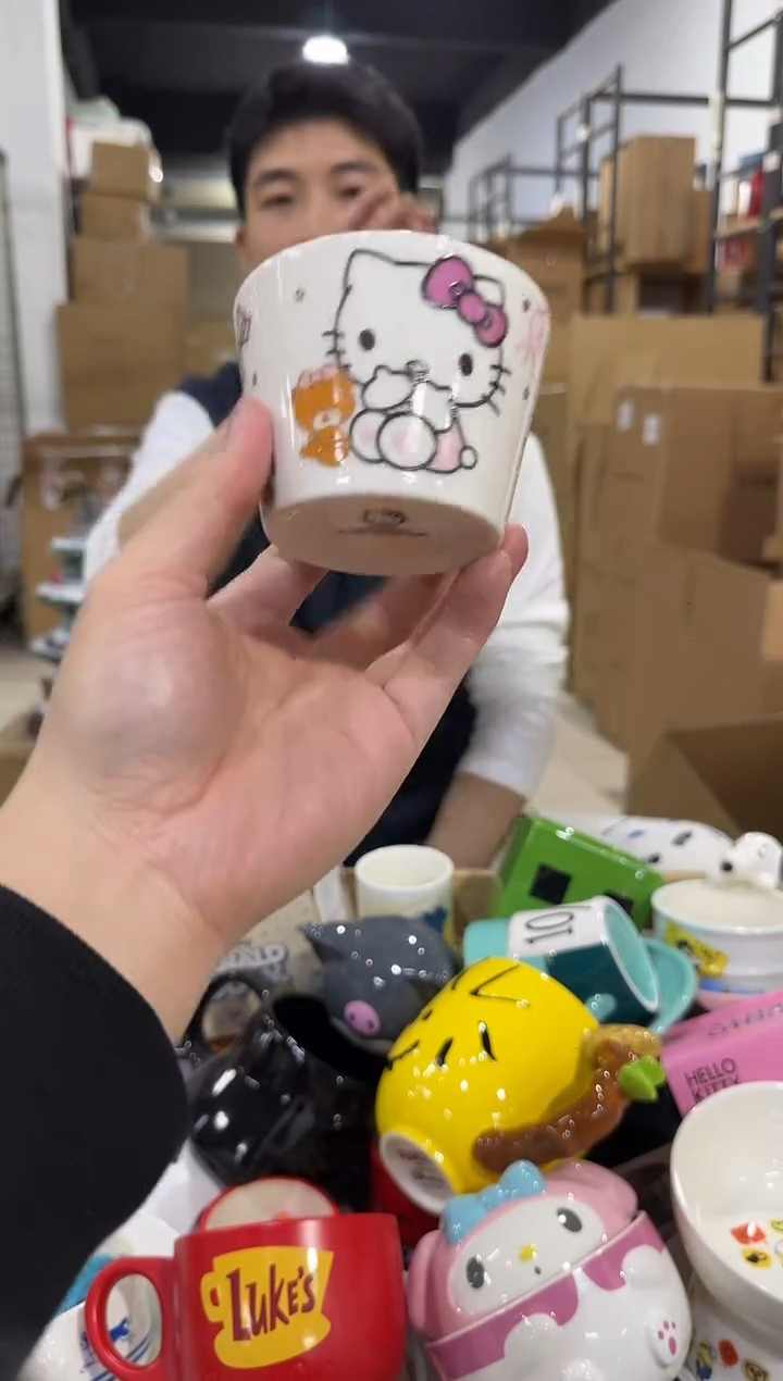 瓷片白色kt猫酸奶杯