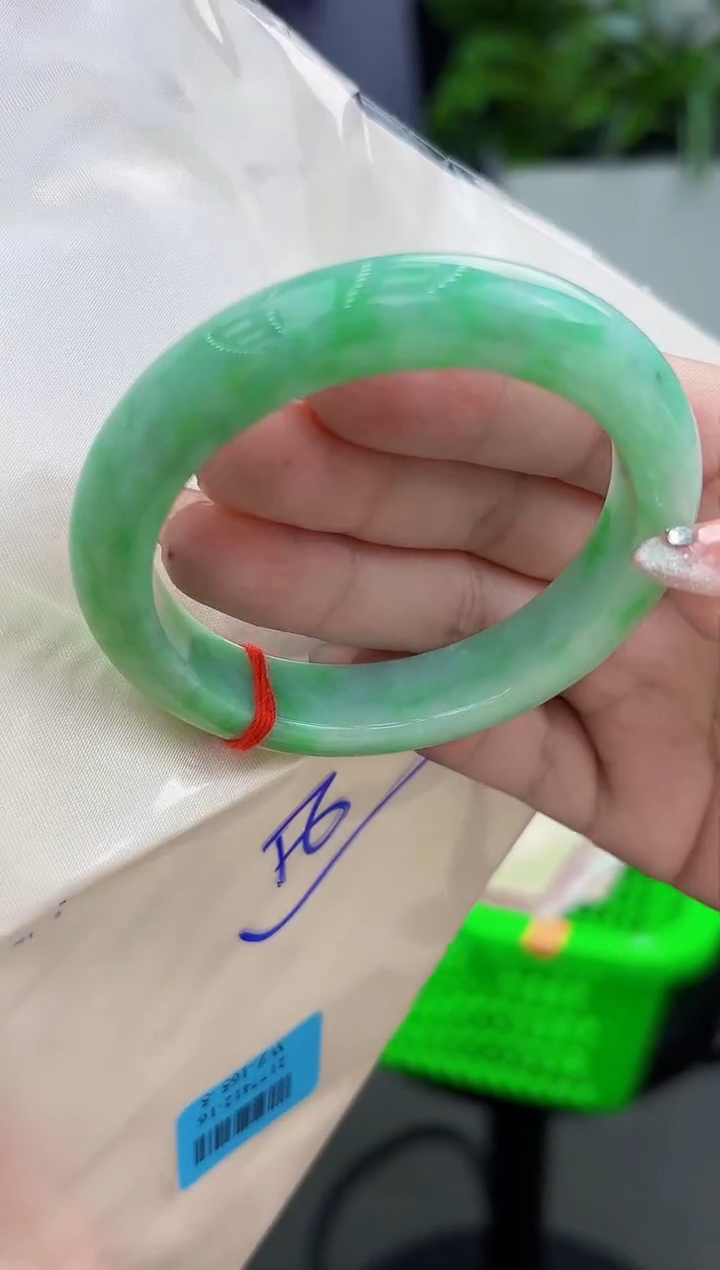 【闪购商品】翡翠手镯未镶嵌翡翠手镯