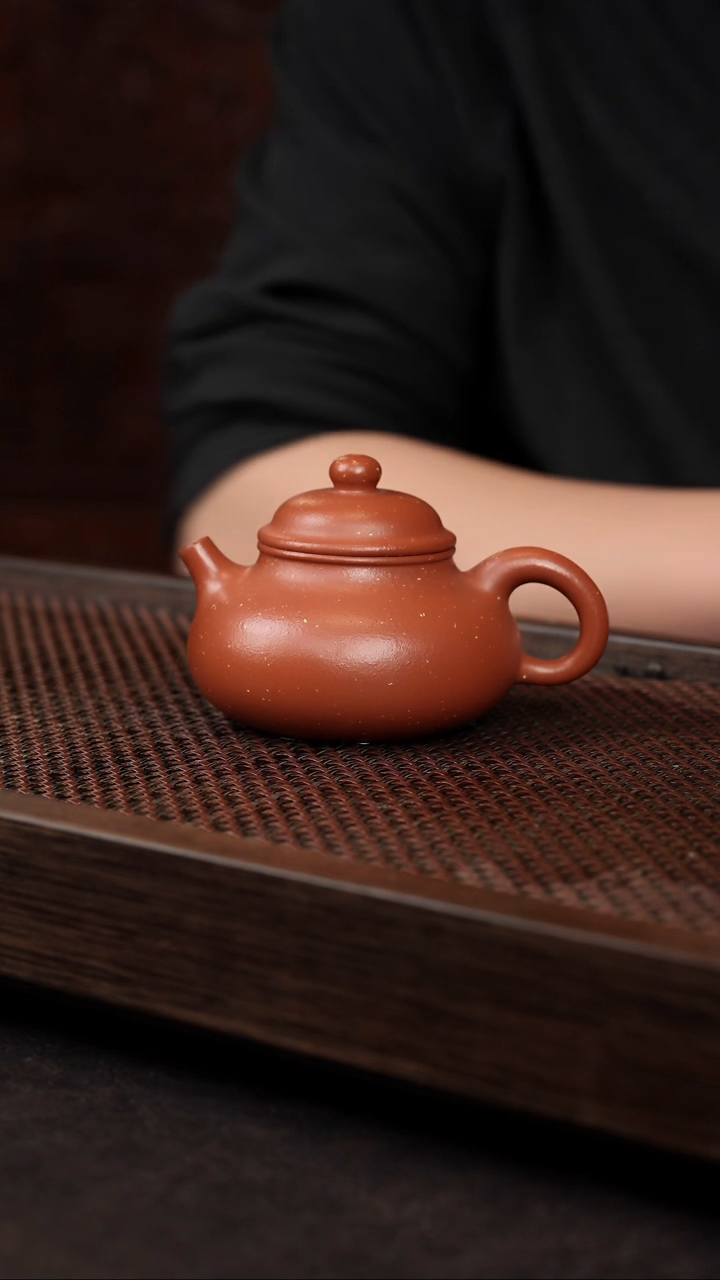 【闪购商品】紫砂茶壶朱泥铺砂容天