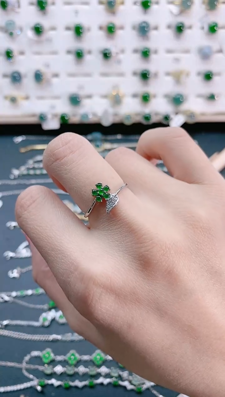 【闪购商品】翡翠戒指银S925镶嵌天然翡翠