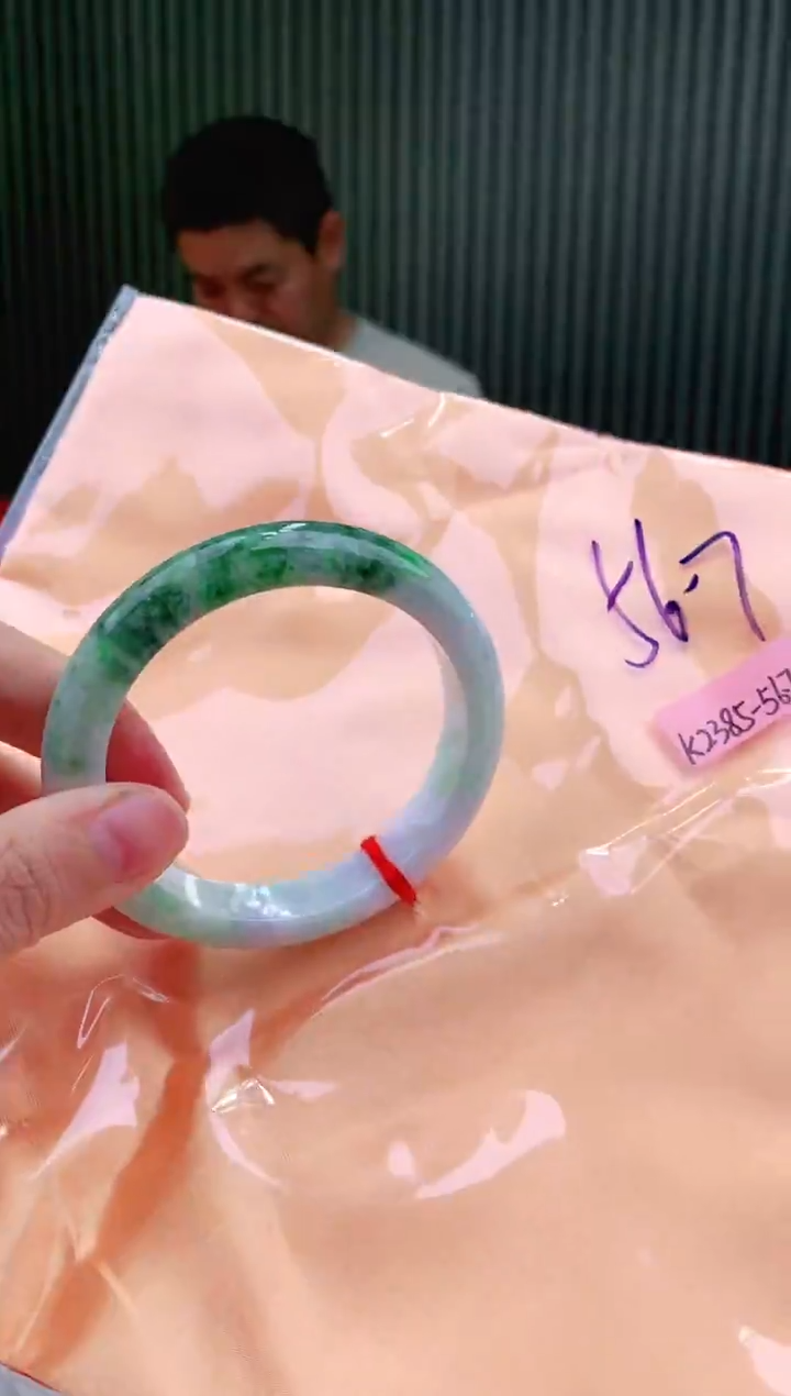 未镶嵌手镯翡翠56+