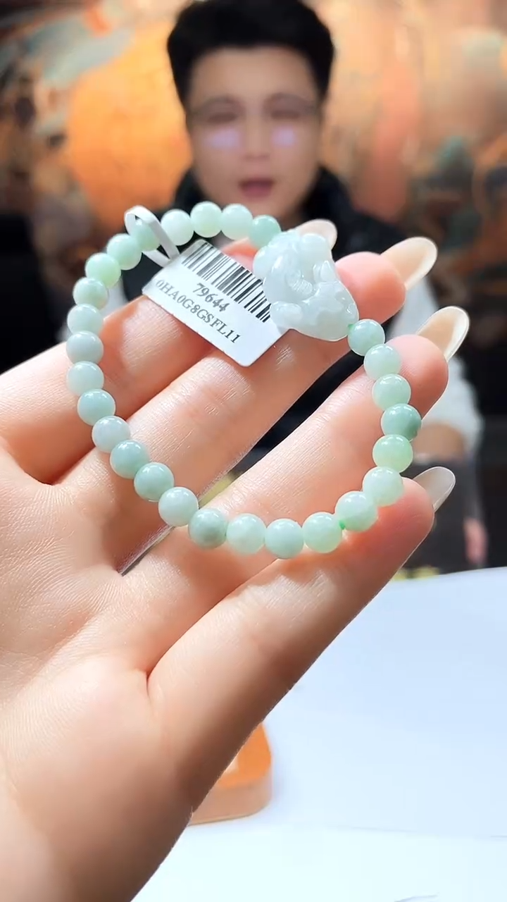 颈饰未镶嵌翡翠多样性发其一