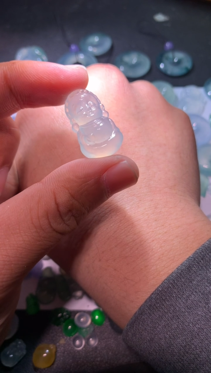 【闪购商品】翡翠颈饰未镶嵌宝宝佛