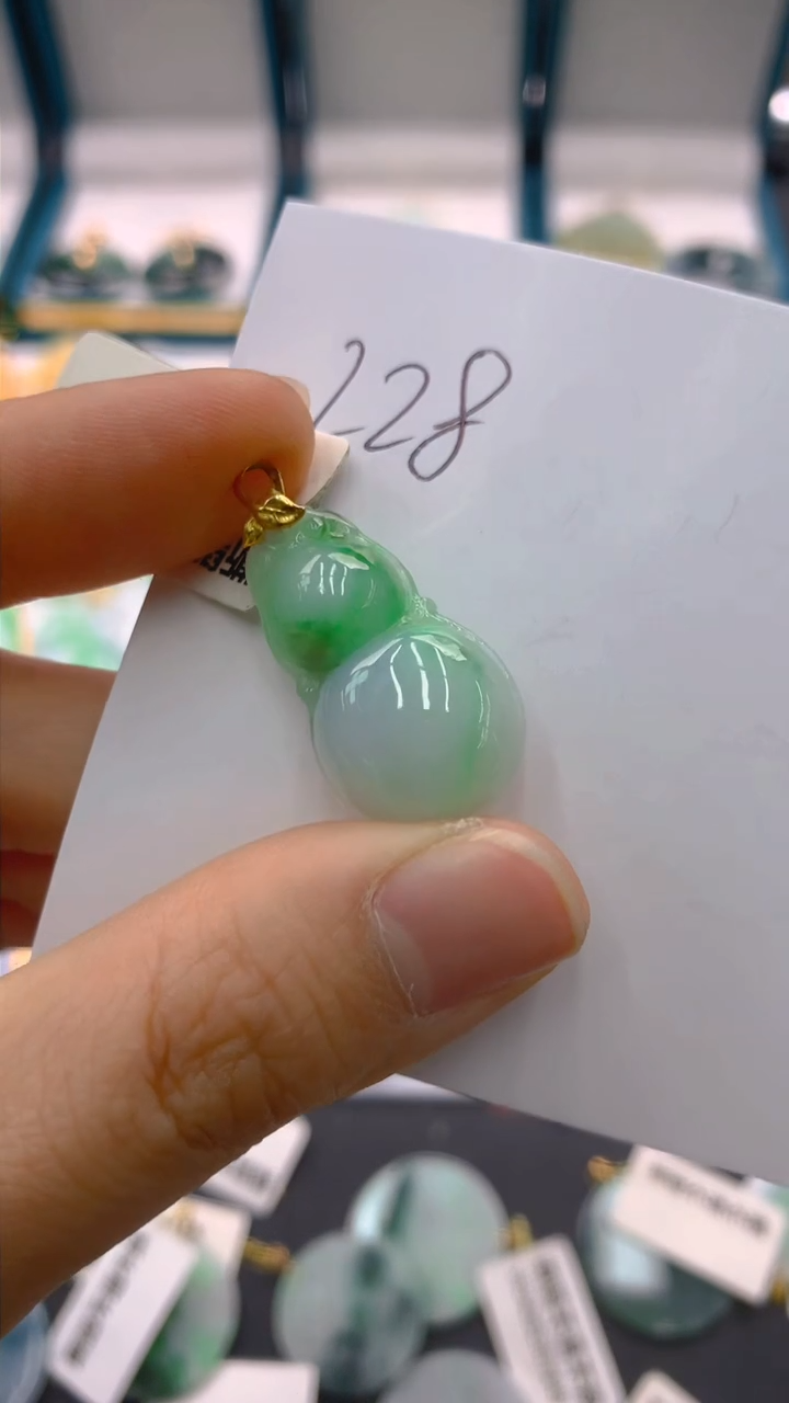 【闪购商品】翡翠颈饰18K金镶嵌1111111111