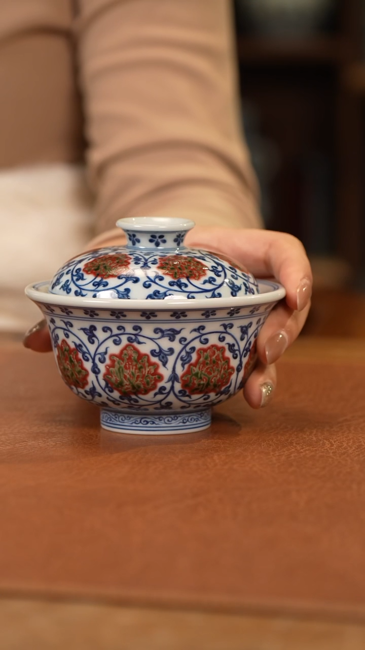 【闪购商品】杯和然窑青花釉里红缠枝莲盖碗