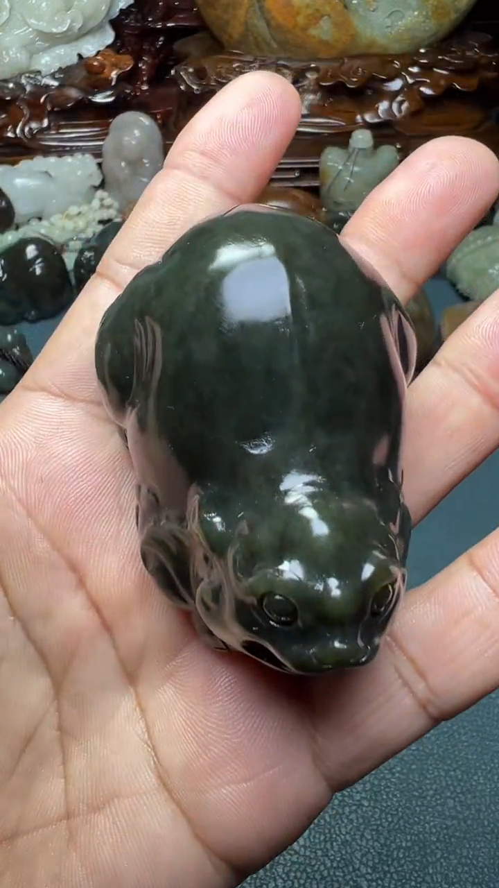 未镶嵌和田玉把件-