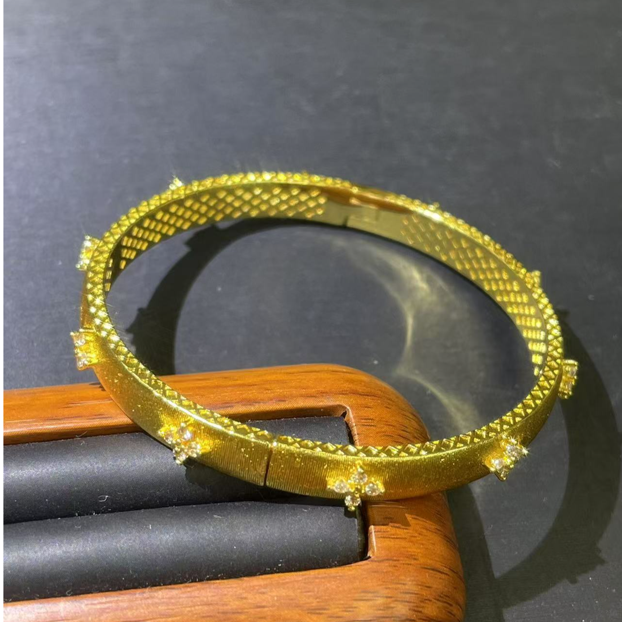  s1784黄色小花均码手镯多样性发货