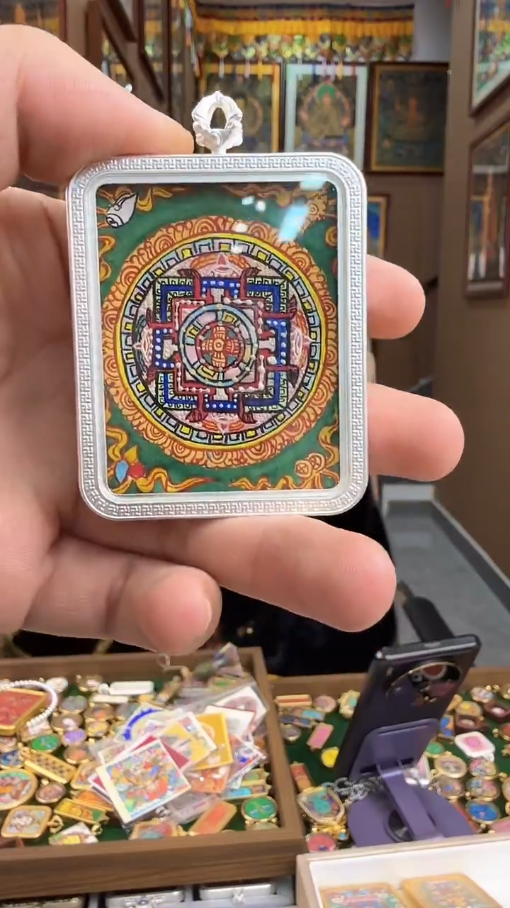 吊坠坛城-热贡纯手绘唐卡