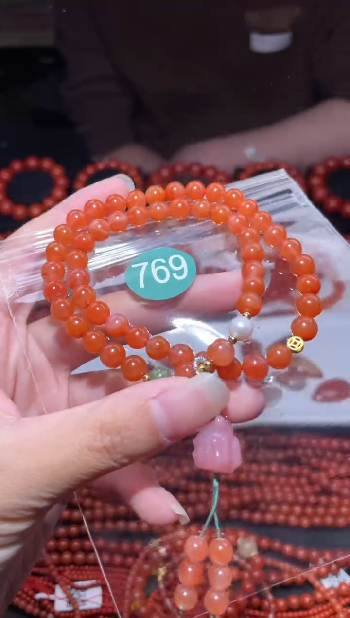 南红玛瑙未镶嵌珠宝奇石769-6+