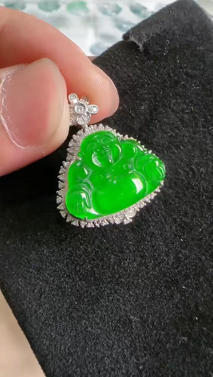 【闪购商品】翡翠吊坠(不含链)18K金镶嵌··