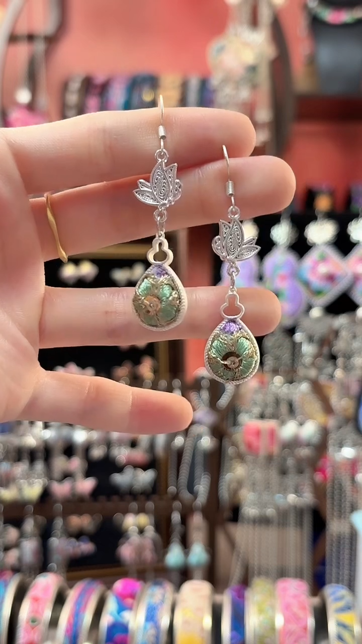 织绣 云织谣民族风精美饰品   294