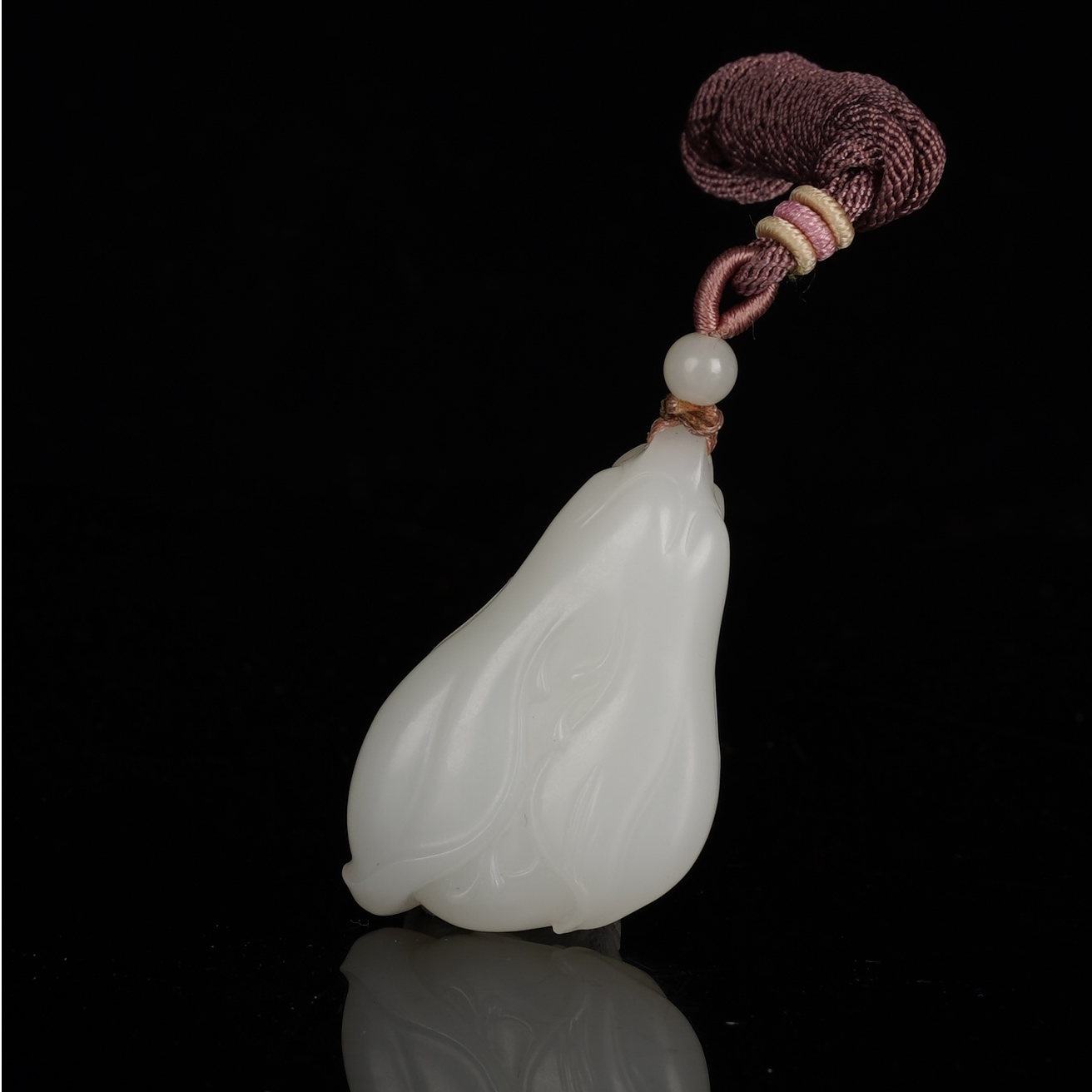 XX02917二十世纪和田玉兰花挂坠