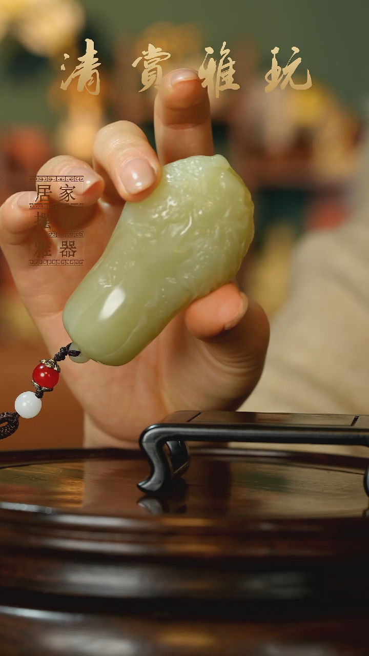 玉《手握白菜》摆件