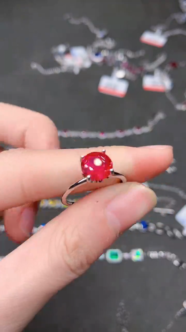 【闪购商品】红宝石戒指银S925镶嵌........