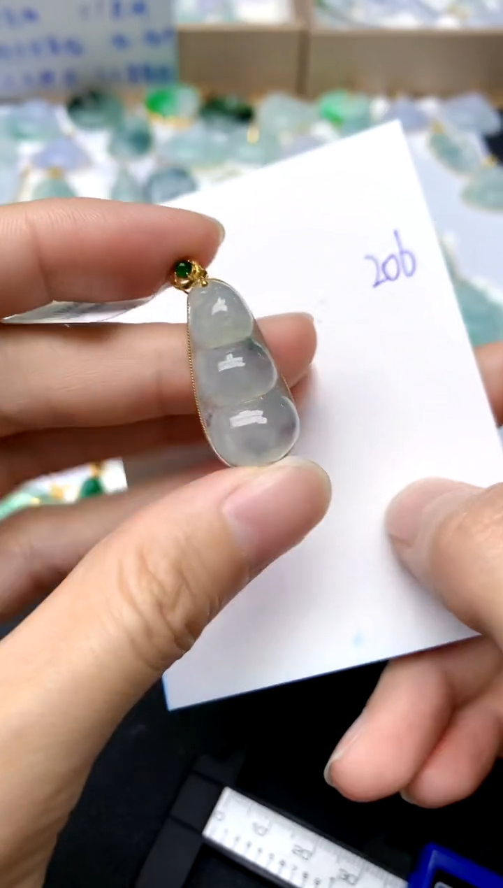 【闪购商品】翡翠颈饰18K金镶嵌206天然A货翡翠