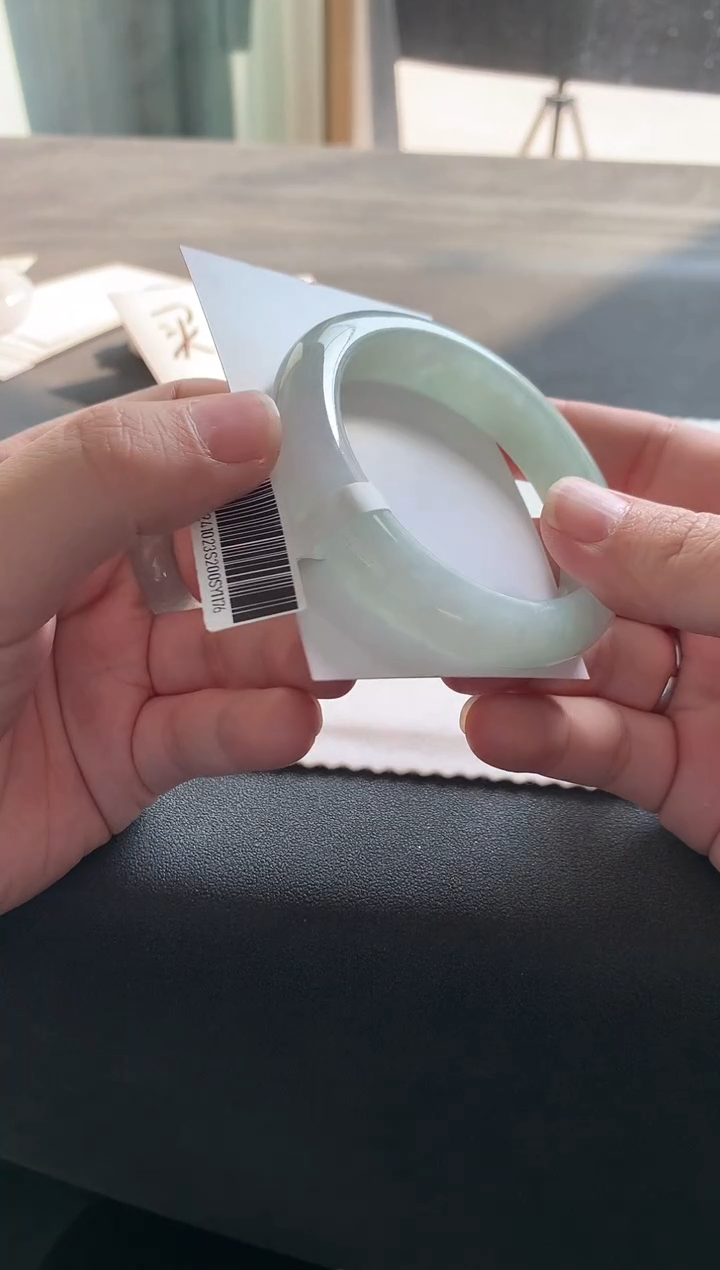 【闪购商品】翡翠手镯未镶嵌55正圈Y1176买断