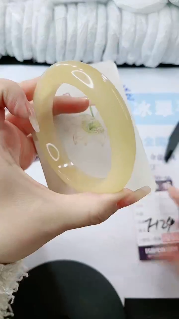 【闪购商品】石英质玉手镯未镶嵌多样性发货F124-65