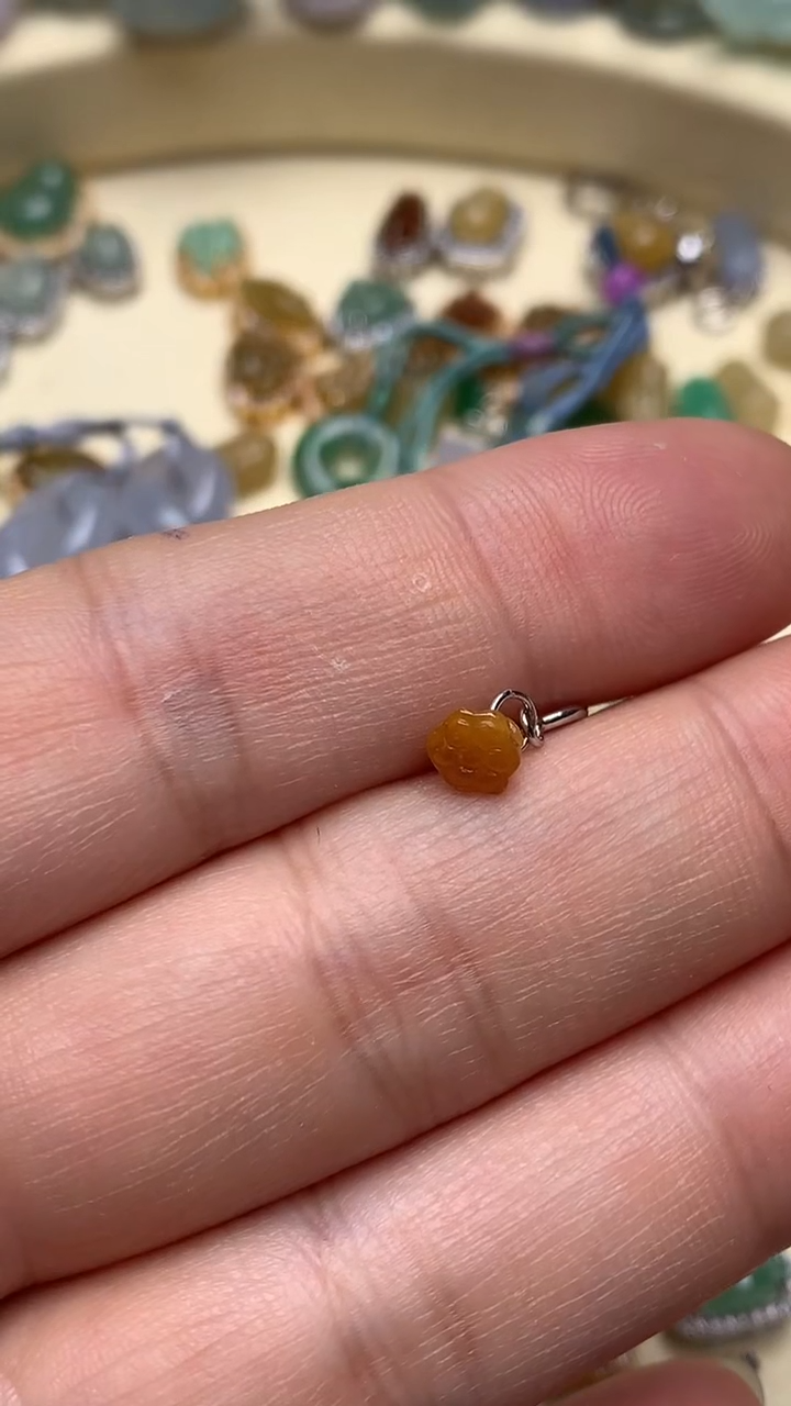 【闪购商品】翡翠颈饰银S925镶嵌翡翠镶嵌莲蓬滴流