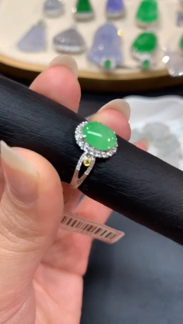 【闪购商品】翡翠戒指18K金镶嵌A435|3999