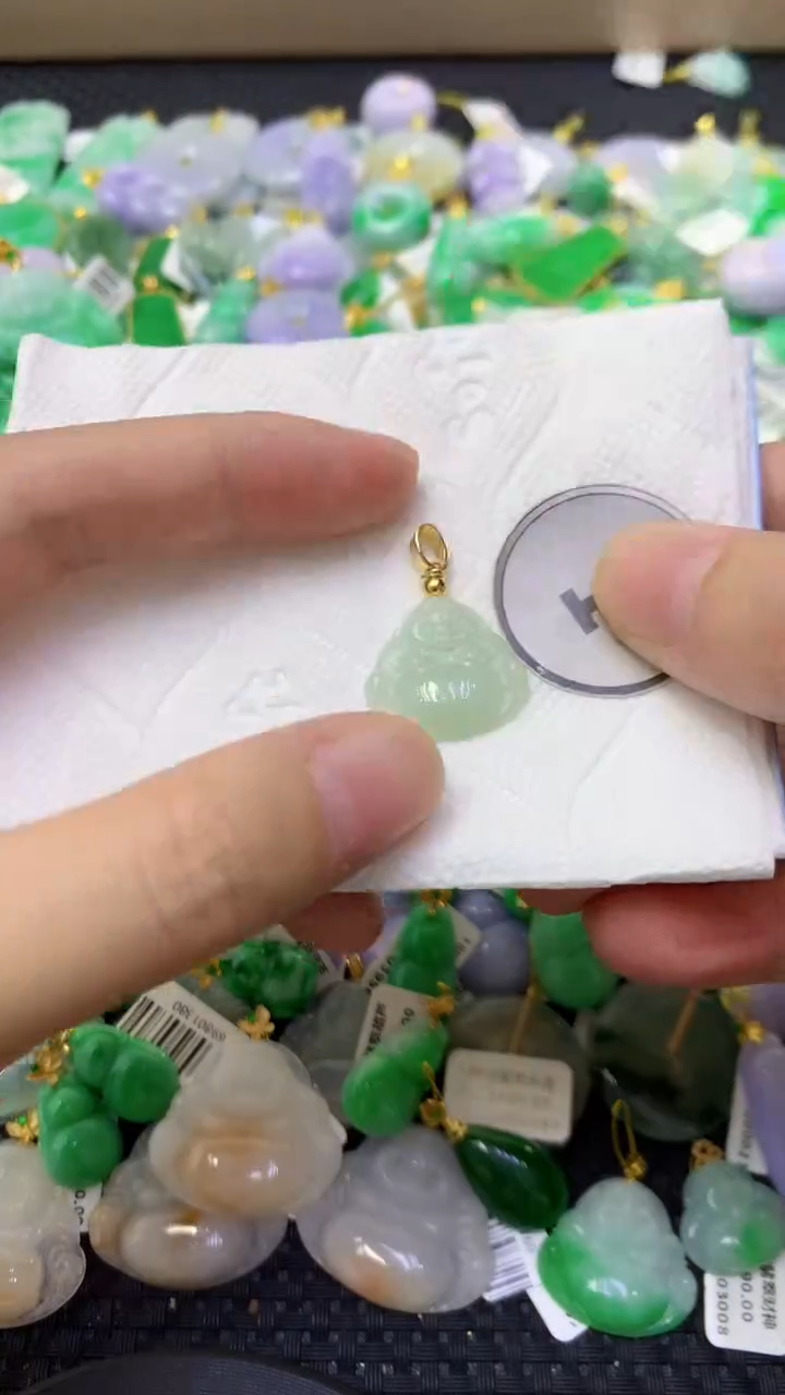 颈饰未镶嵌翡翠天然缅甸翡翠A货