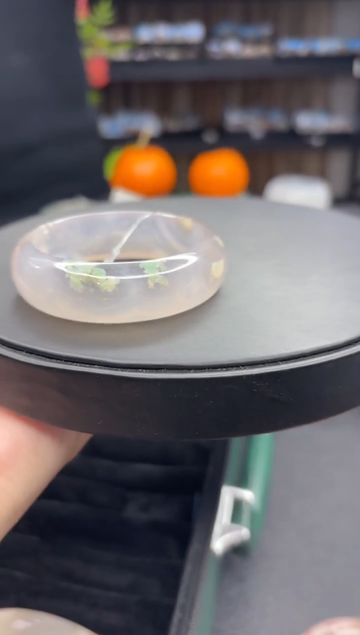 【闪购商品】石英质玉手镯未镶嵌81（52圈）