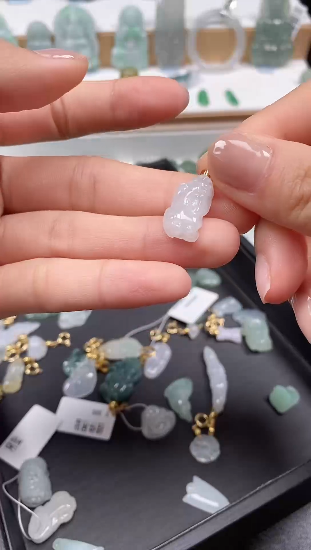 翡翠未镶嵌颈饰吊坠164