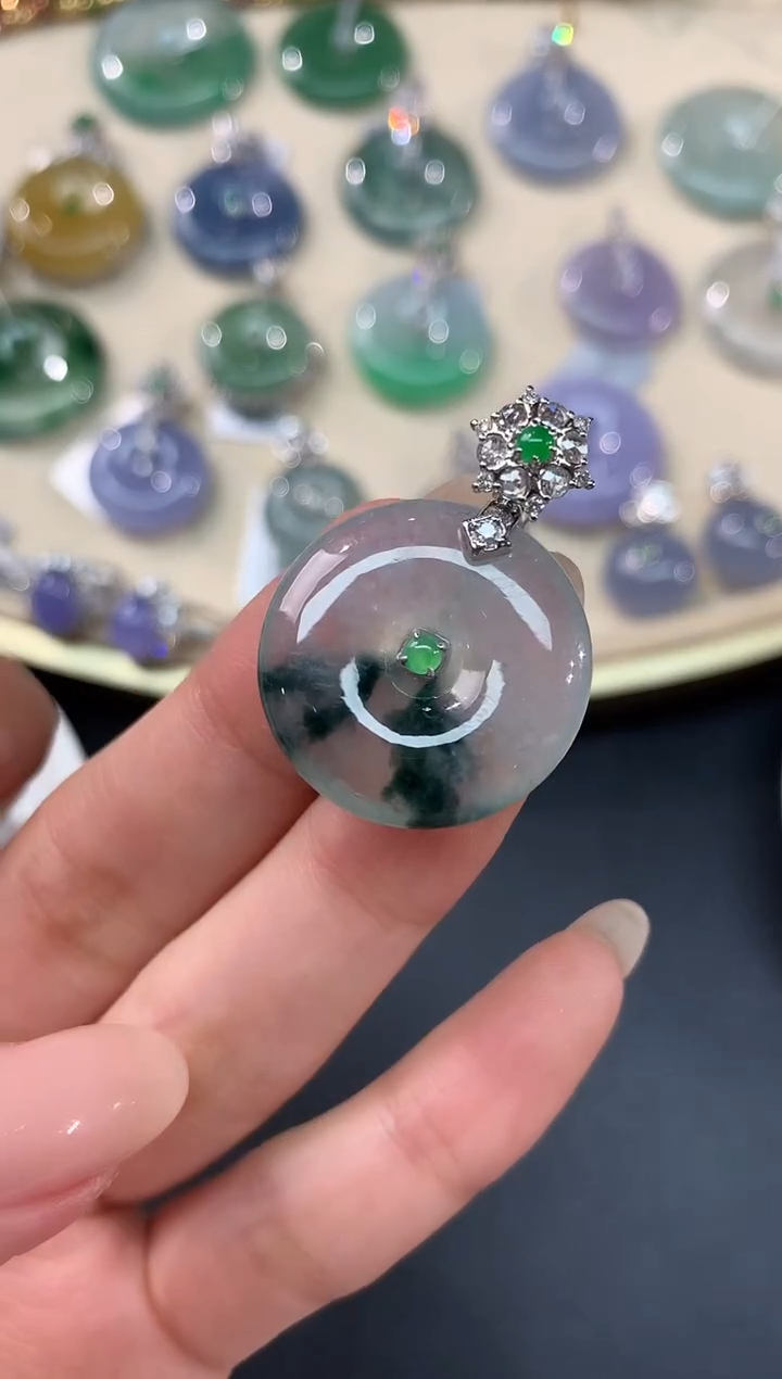 【闪购商品】翡翠吊坠(不含链)18K金镶嵌A227|3980