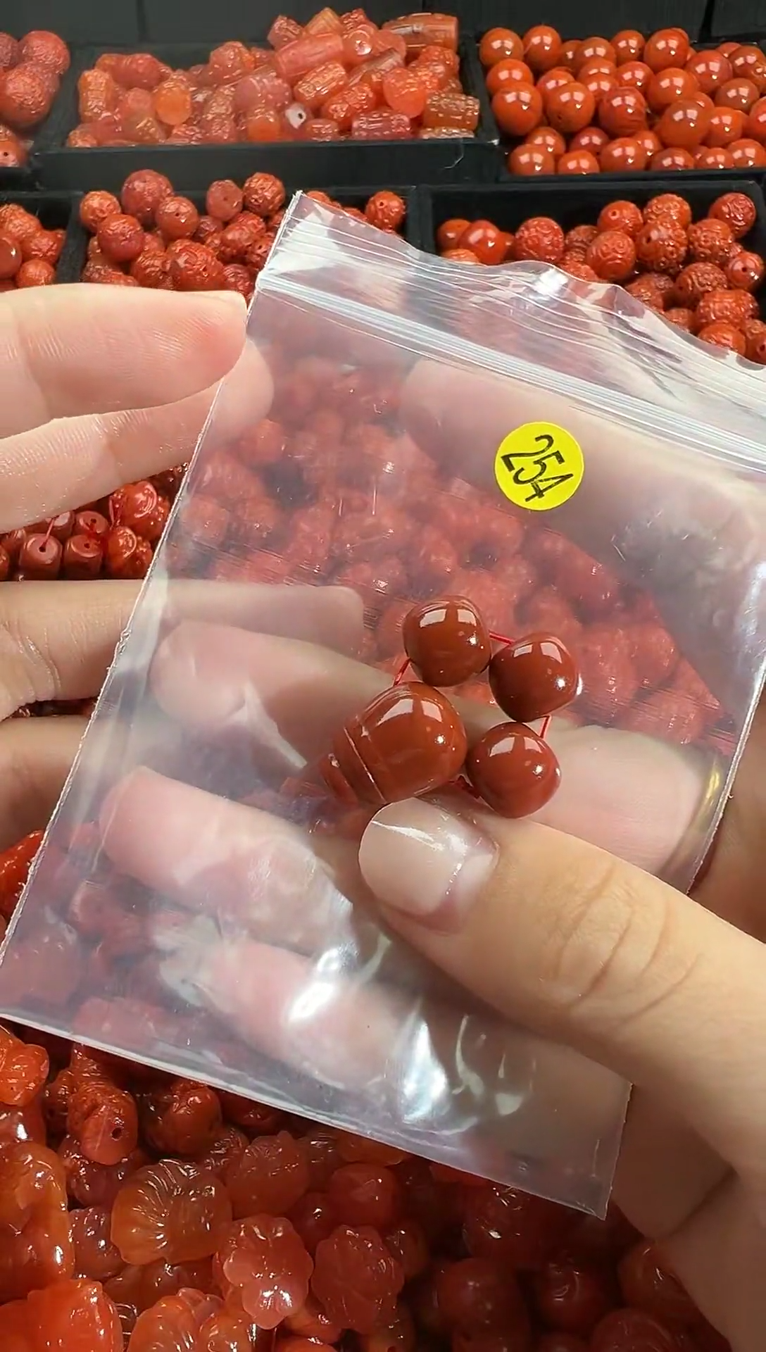 颈饰未镶嵌南红玛瑙1