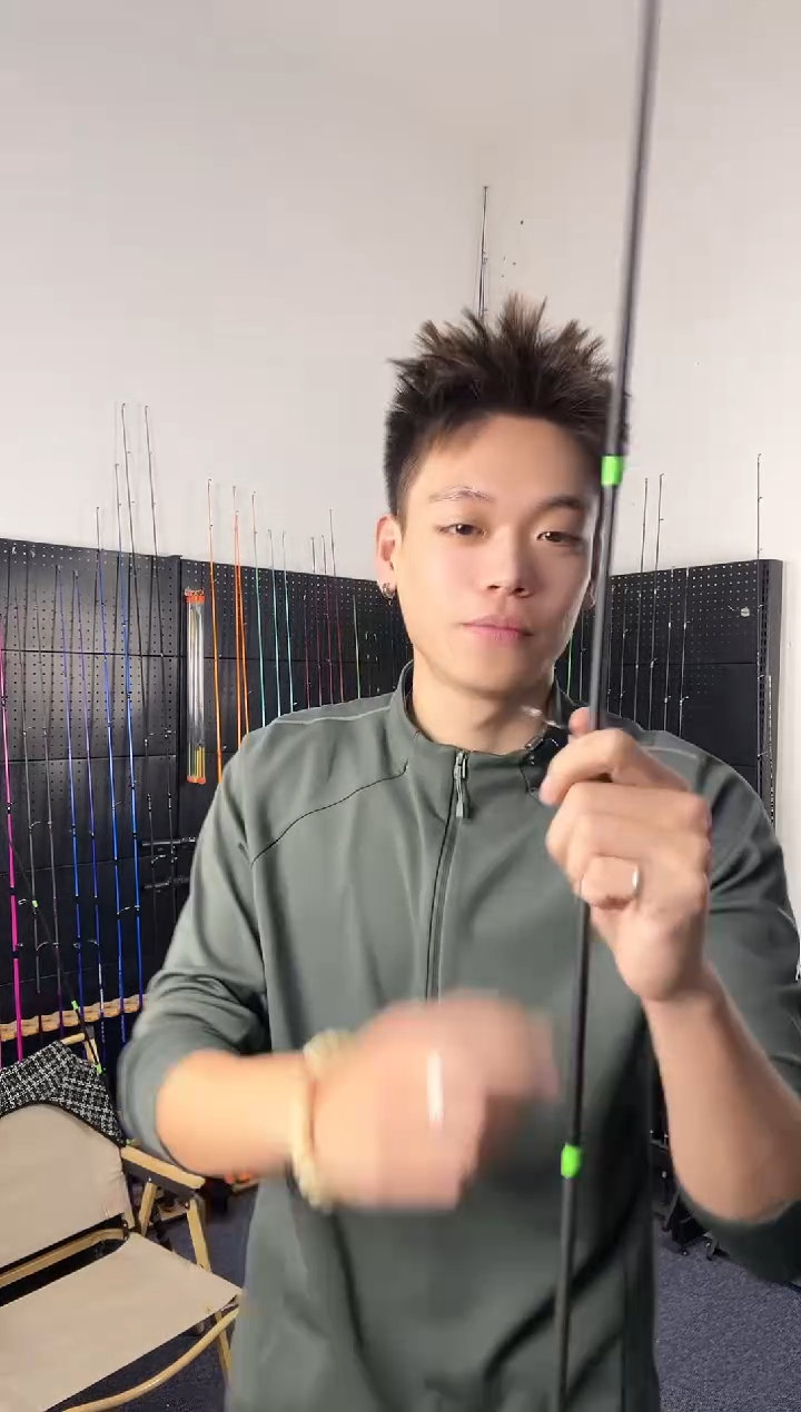 1.8m碳素OK系列UL调1.8米枪柄到手两根（不退不换）