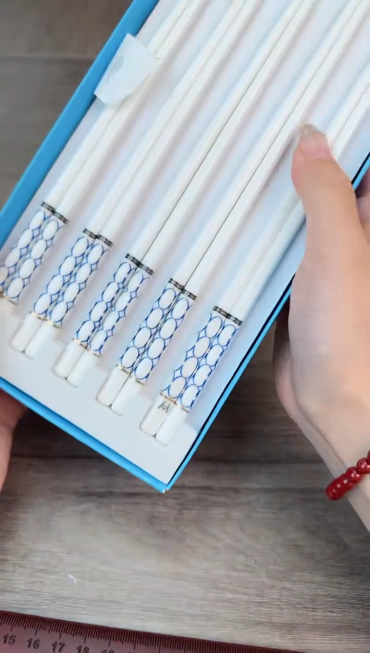 瓷片新号开播漏不停@@Y316