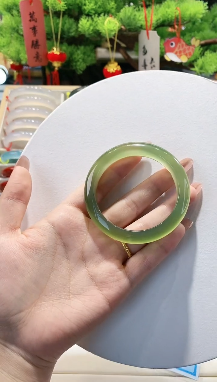 【闪购商品】玛瑙/玉髓手镯未镶嵌94-54福利