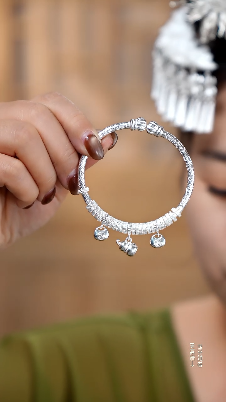 珐琅足银银999新款盘缠手镯42.5克